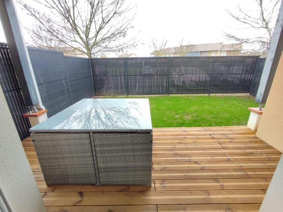 T2 Avec Jardin Proche Aeroport, Airbus, Meet Appartement Daux Buitenkant foto